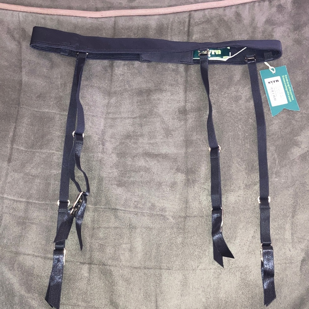SYRN The Hot Line Garter Belt - Picture 4 of 6